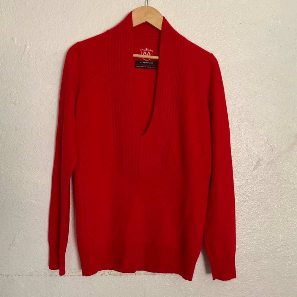 Club Monaco V-neck 100% cashmere Size M